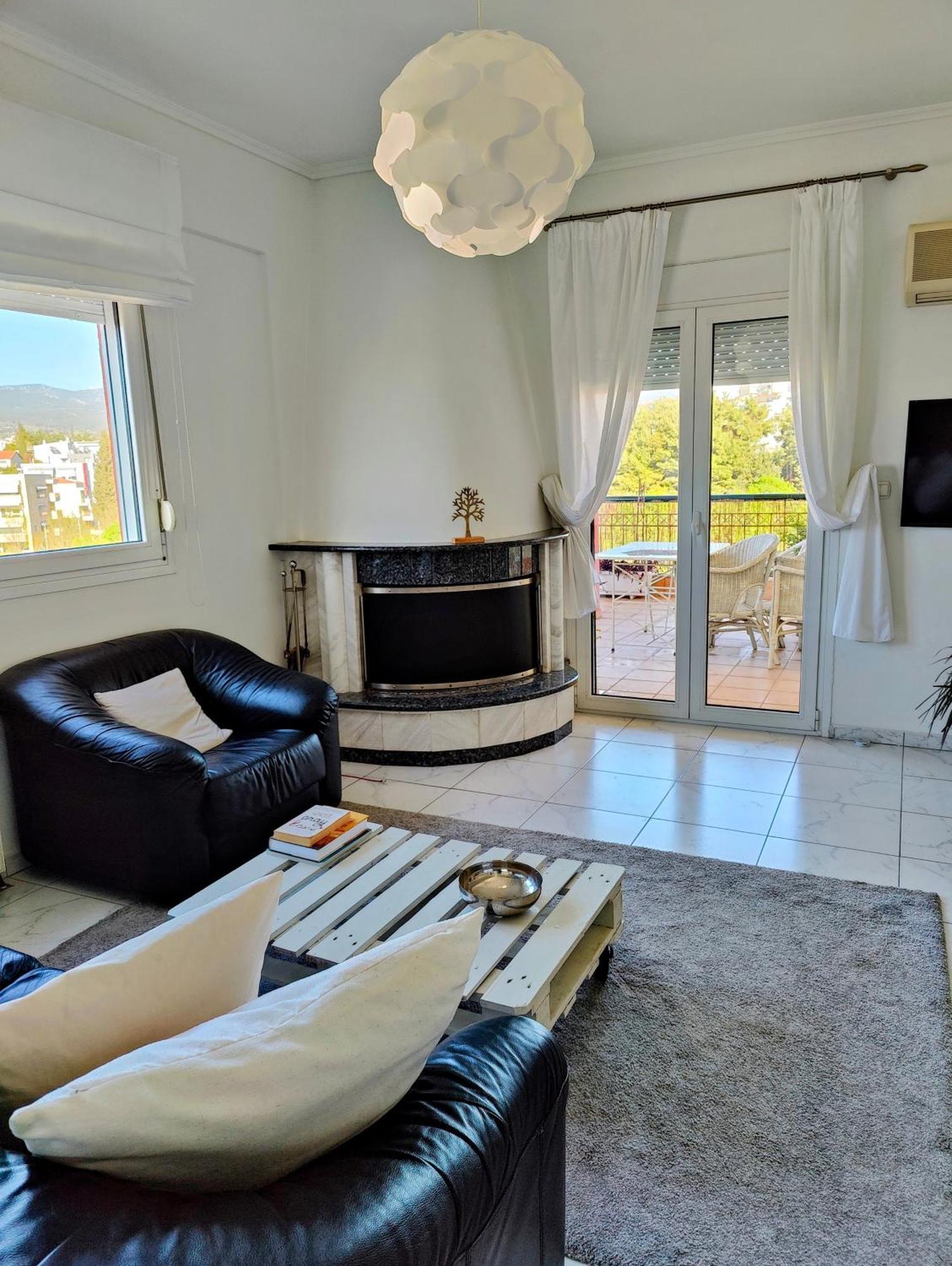 Appartement Celestial Garden-thessaloniki's Modern, Eclectic Penthouse With An Amazing View And Veranda