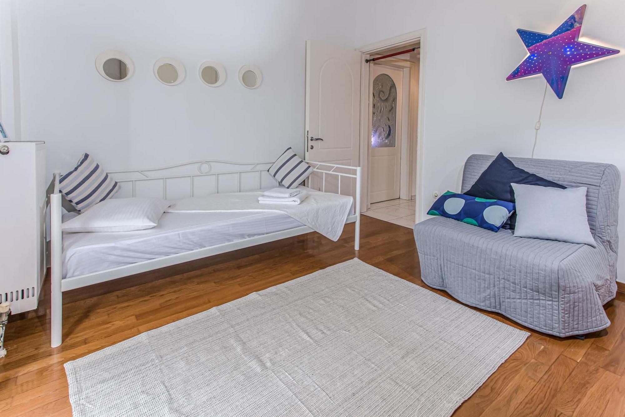 Celestial Garden-thessaloniki's Modern, Eclectic Penthouse With An Amazing View And Veranda Appartement Thessaloniki